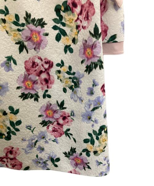 M'S GRACY（エムズグレイシー）M'S GRACY (エムズグレイシー) ブーケプリントワンピース ホワイト サイズ:38の古着・服飾アイテム