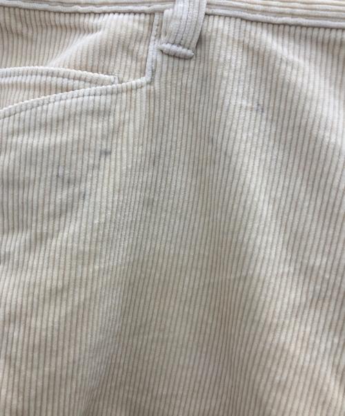 Essay（エッセイ）Essay (エッセイ) OVESIZED TAPERED PANTS アイボリー サイズ:Mの古着・服飾アイテム