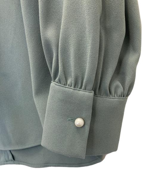 TONAL（トーナル）TONAL (トーナル) ジョーゼットパールハイネックブラウス グリーン サイズ:38の古着・服飾アイテム