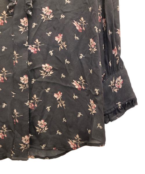 POLO RALPH LAUREN（ポロ・ラルフローレン）POLO RALPH LAUREN (ポロ・ラルフローレン) フラワー総柄ブラウス ブラックの古着・服飾アイテム