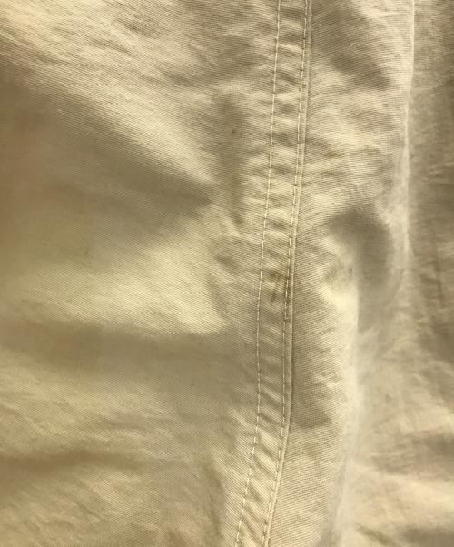 axesquin（アクシーズクイン）axesquin (アクシーズクイン) タッサーナイロンパンツ ベージュ サイズ:4の古着・服飾アイテム