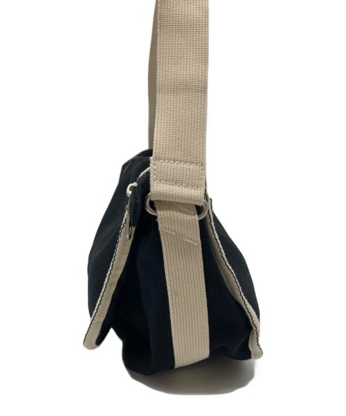 adidas（アディダス）adidas (アディダス) ショルダーバッグ ブラックの古着・服飾アイテム