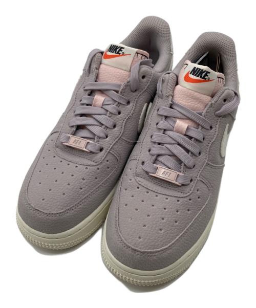 NIKE（ナイキ）NIKE (ナイキ) WMNS AIR FORCE 1 07 SE NN ラベンダー サイズ:23.5の古着・服飾アイテム