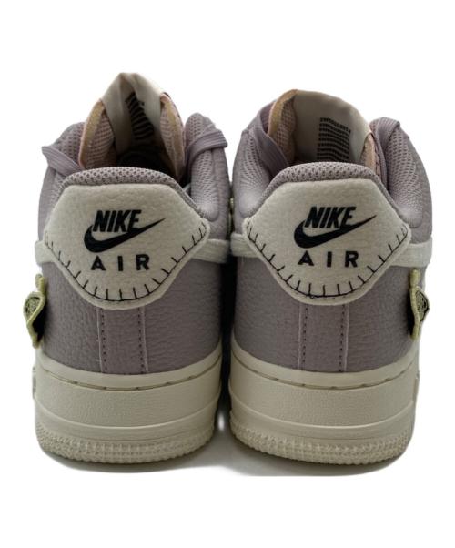 NIKE（ナイキ）NIKE (ナイキ) WMNS AIR FORCE 1 07 SE NN ラベンダー サイズ:23.5の古着・服飾アイテム