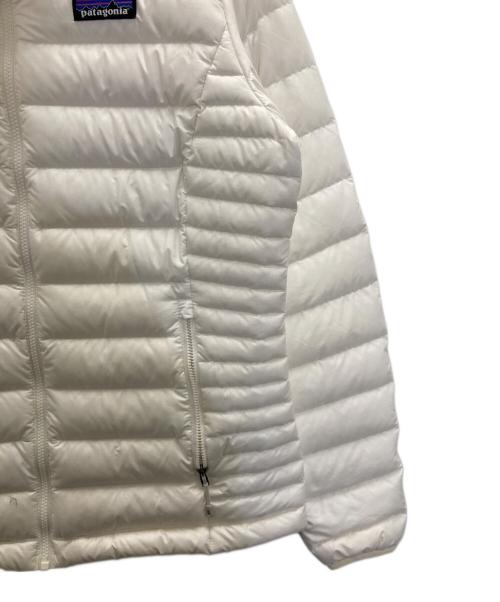 Patagonia（パタゴニア）Patagonia (パタゴニア) Women’s Down Sweater ホワイト サイズ:Sの古着・服飾アイテム