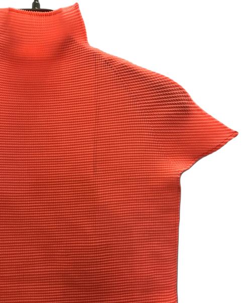 ISSEY MIYAKE PLEATS (T.)（イッセイミヤケ プリーツ）ISSEY MIYAKE PLEATS (T.) (イッセイミヤケ プリーツ) シュリンプTee オレンジ サイズ:Mの古着・服飾アイテム