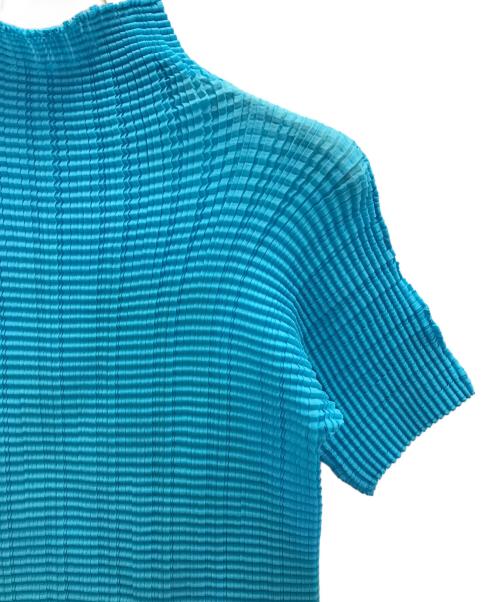 ISSEY MIYAKE PLEATS (T.)（イッセイミヤケ プリーツ）ISSEY MIYAKE PLEATS (T.) (イッセイミヤケ プリーツ) プリーツハイネックT-SHIRTS ブルー サイズ:3の古着・服飾アイテム