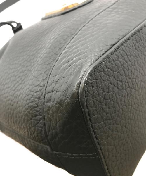FURLA（フルラ）FURLA (フルラ) グレインレザーショルダーバッグ ブラックの古着・服飾アイテム