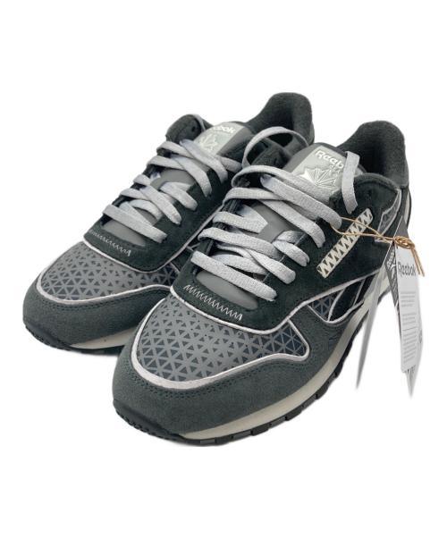 REEBOK（リーボック）REEBOK (リーボック) WHITE MOUNTAINEERING (ホワイトマウンテ二アニング) CLASSIC LEATHER グレー サイズ:27 未使用品の古着・服飾アイテム