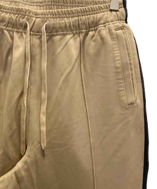 YOKE（ヨーク）YOKE (ヨーク) KNIT LINE TAPE TRACK PANTS ベージュ サイズ:Mの古着・服飾アイテム