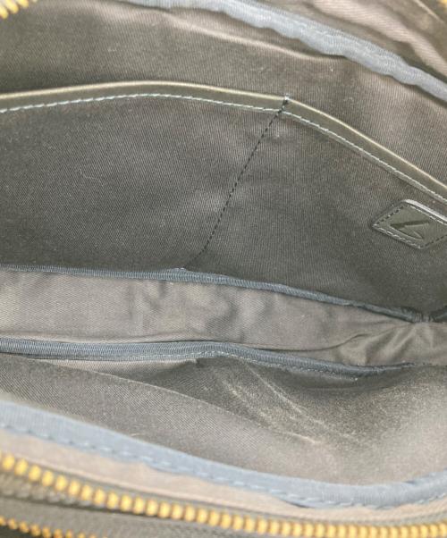 土屋鞄（ツチヤカバン）土屋鞄 (ツチヤカバン) ビークルトリジップボディーバッグ ブラックの古着・服飾アイテム