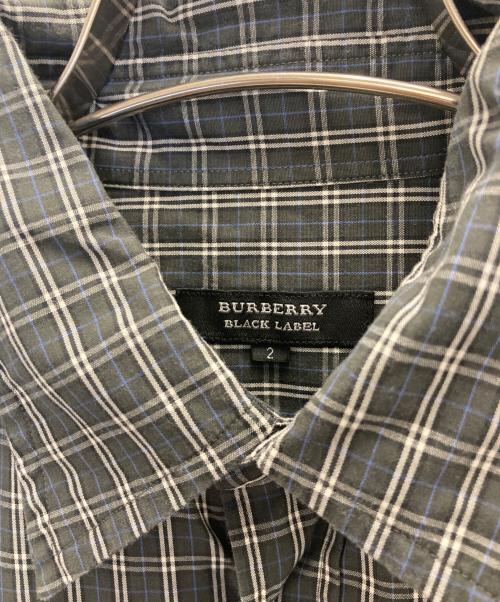 BURBERRY BLACK LABEL（バーバリーブラックレーベル）BURBERRY BLACK LABEL (バーバリーブラックレーベル) 刺繍半袖チェックシャツ グレー サイズ:2の古着・服飾アイテム