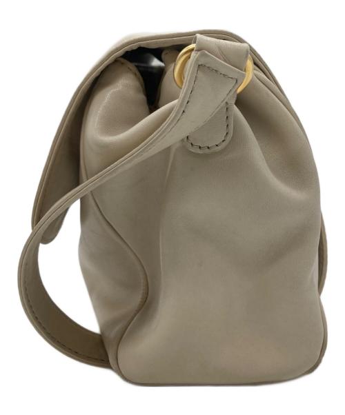 CELINE（セリーヌ）CELINE (セリーヌ) オールドレザーサークルバックルショルダーバッグ アイボリーの古着・服飾アイテム