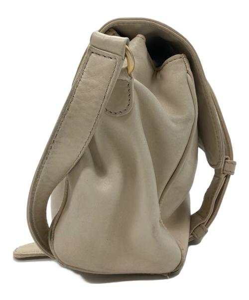 CELINE（セリーヌ）CELINE (セリーヌ) オールドレザーサークルバックルショルダーバッグ アイボリーの古着・服飾アイテム