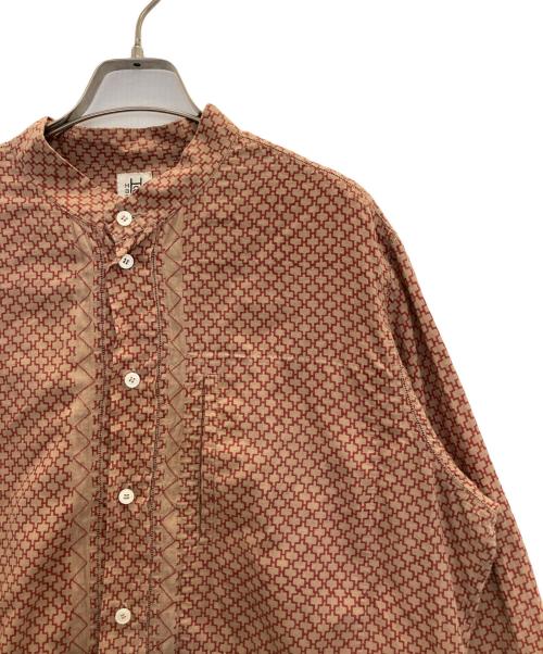 ISSEY MIYAKE HaaT（イッセイミヤケハート）ISSEY MIYAKE HaaT (イッセイミヤケハート) バンドカラーシャツ レッド サイズ:Mの古着・服飾アイテム