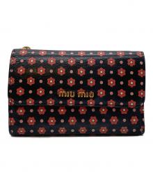 MIU MIU（ミュウミュウ）の古着「レザーフラワーウォレット」｜ブラック