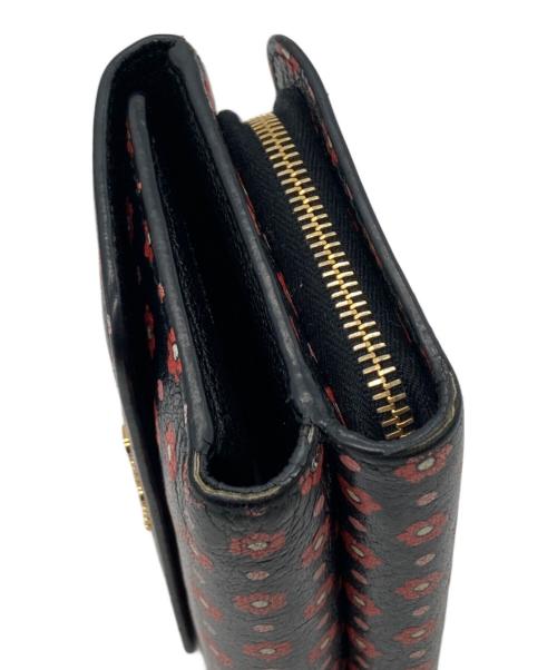 MIU MIU（ミュウミュウ）MIU MIU (ミュウミュウ) レザーフラワーウォレット ブラックの古着・服飾アイテム