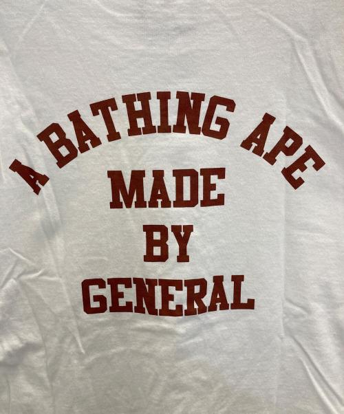 BAPE BY A BATHING APE（ベイプバイアベイシングエイプ）BAPE BY A BATHING APE (ベイプバイアベイシングエイプ) レターレッド T シャツ ホワイト サイズ:Ⅿの古着・服飾アイテム