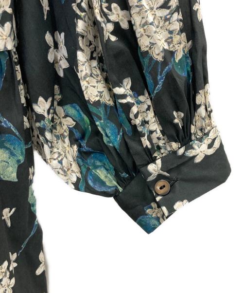 the last flower of the afternoon（ザ ラスト フラワー オブ ザ アフタヌーン）the last flower of the afternoon (ザ ラスト フラワー オブ ザ アフタヌーン) LIBERTYFABRICS layered dress ネイビー サイズ:FREEの古着・服飾アイテム