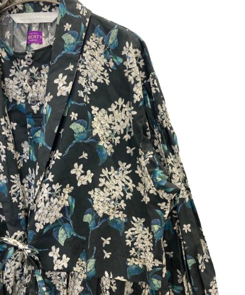 the last flower of the afternoon（ザ ラスト フラワー オブ ザ アフタヌーン）the last flower of the afternoon (ザ ラスト フラワー オブ ザ アフタヌーン) LIBERTYFABRICS layered dress ネイビー サイズ:FREEの古着・服飾アイテム