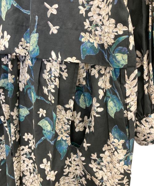 the last flower of the afternoon（ザ ラスト フラワー オブ ザ アフタヌーン）the last flower of the afternoon (ザ ラスト フラワー オブ ザ アフタヌーン) LIBERTYFABRICS layered dress ネイビー サイズ:FREEの古着・服飾アイテム