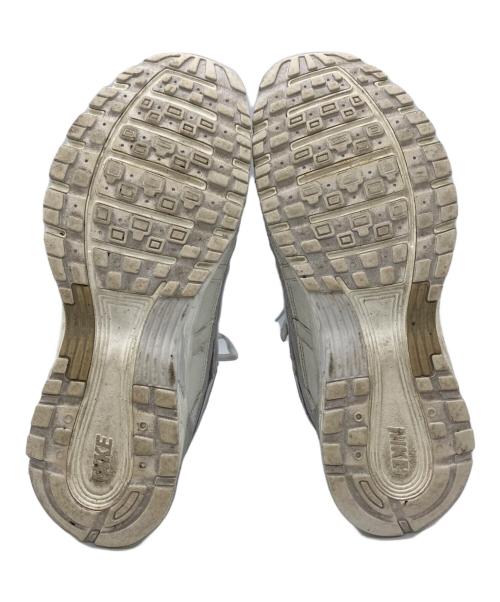 NIKE（ナイキ）NIKE (ナイキ) P-6000 ホワイト サイズ:27.5cmの古着・服飾アイテム