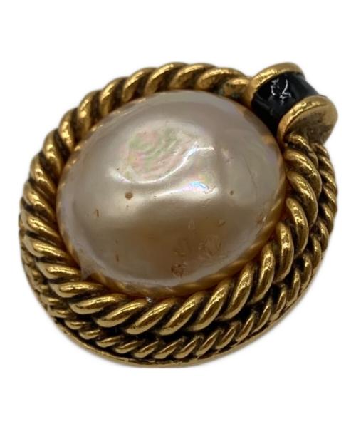 CHANEL（シャネル）CHANEL (シャネル) パールイヤリング ゴールド×ブラックの古着・服飾アイテム