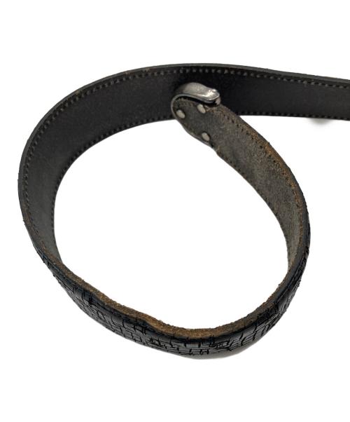 TORNADO MART（トルネードマート）TORNADO MART (トルネードマート) 型押し装飾バックルレザーベルト ブラックの古着・服飾アイテム