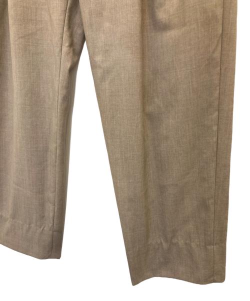 AURALEE（オーラリー）AURALEE (オーラリー) WASHABLE WOOL TROPICAL SLACKS ベージュ サイズ:3の古着・服飾アイテム
