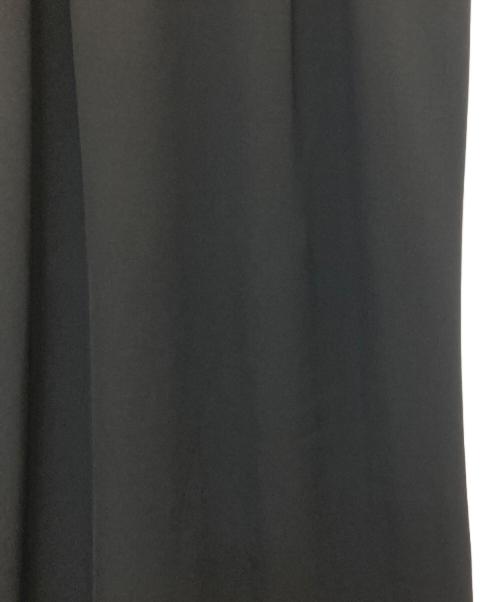e/rm（イーアールエム）e/rm (イーアールエム) コクーンキャミOP ブラック サイズ:FREEの古着・服飾アイテム