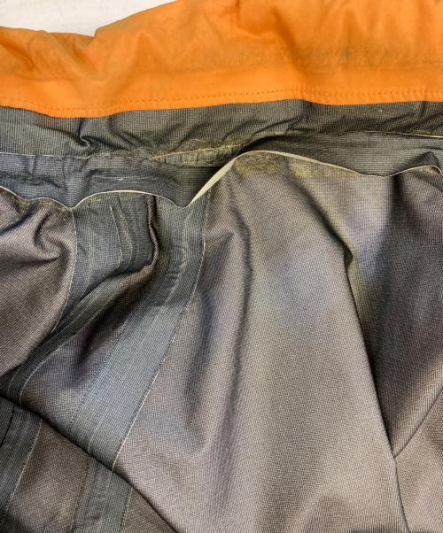 stussy（ステューシー）stussy (ステューシー) マウンテンパーカー オレンジ サイズ:Mの古着・服飾アイテム