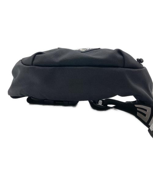 SUPREME（シュプリーム）Supreme (シュプリーム) ウエストボディーバッグ ブラックの古着・服飾アイテム