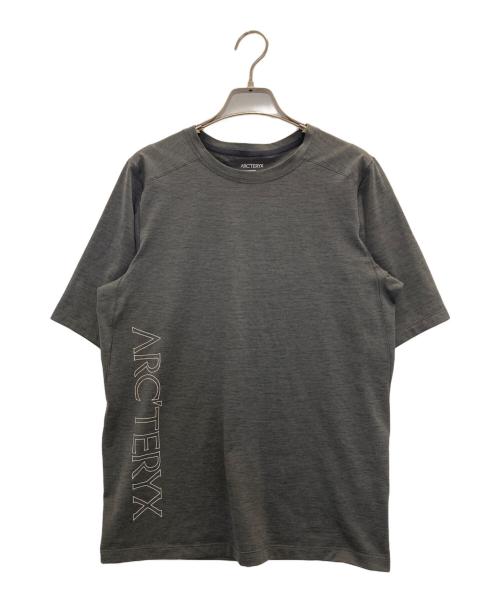 ARC'TERYX（アークテリクス）ARC'TERYX (アークテリクス) Cormac Downword Short Sleeve T-Shirt チャコールグレー サイズ:XSの古着・服飾アイテム
