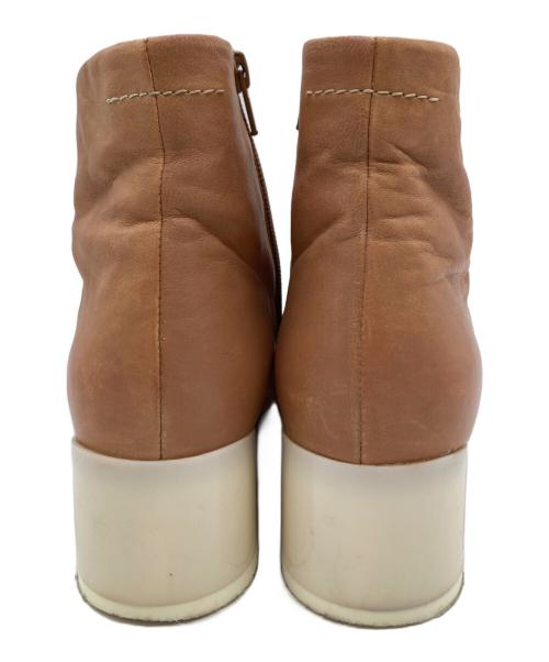 MM6 Maison Margiela（エムエムシックスメゾンマルジェラ）MM6 Maison Margiela (エムエムシックスメゾンマルジェラ) アナトミックアンクルブーツ ベージュ サイズ:35の古着・服飾アイテム