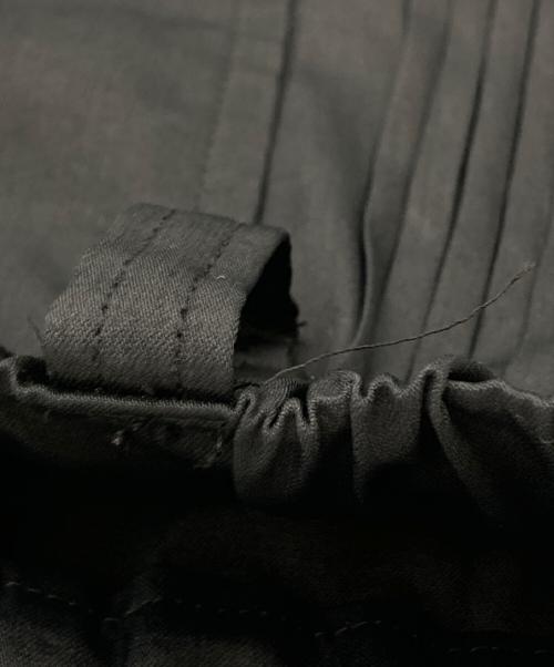 ISSEY MIYAKE MEN（イッセイミヤケメン）ISSEY MIYAKE MEN (イッセイミヤケメン) AIR PLEATS ブラック サイズ:3の古着・服飾アイテム