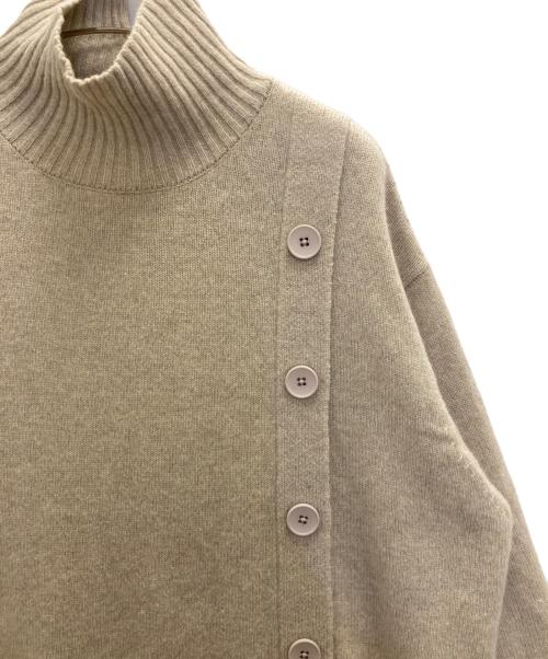 icB（アイシービー）icB (アイシービー) ソフトカシミヤハイネックニットワンピース ベージュ サイズ:Sの古着・服飾アイテム