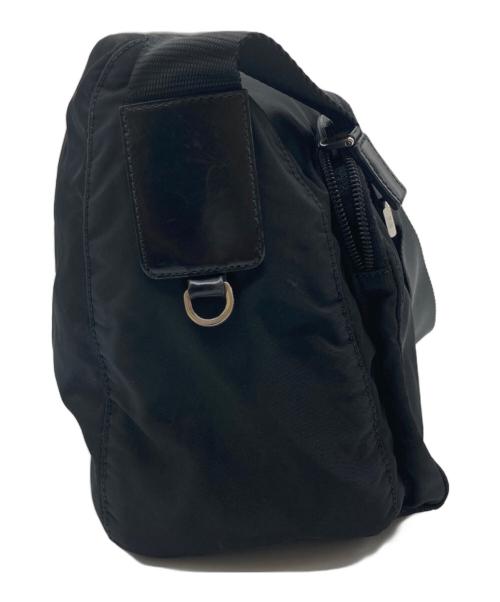 PRADA（プラダ）PRADA (プラダ) ナイロンショルダーバッグ ブラックの古着・服飾アイテム