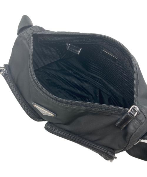 PRADA（プラダ）PRADA (プラダ) ナイロンショルダーバッグ ブラックの古着・服飾アイテム