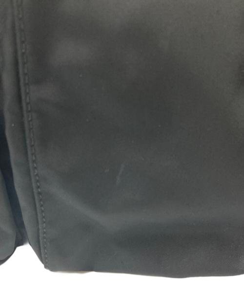 PRADA（プラダ）PRADA (プラダ) ナイロンショルダーバッグ ブラックの古着・服飾アイテム