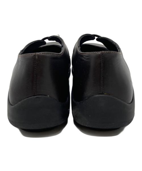 ISSEY MIYAKE（イッセイミヤケ）ISSEY MIYAKE (イッセイミヤケ) Repetto (レペット) バレエシューズ ブラウン サイズ:36の古着・服飾アイテム