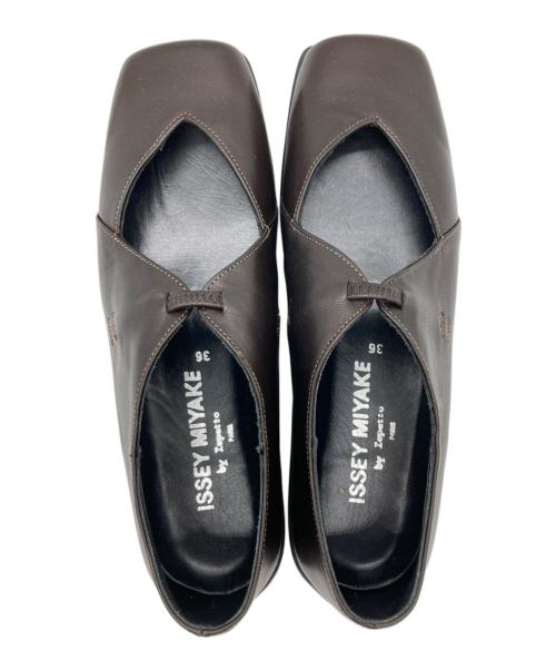 ISSEY MIYAKE（イッセイミヤケ）ISSEY MIYAKE (イッセイミヤケ) Repetto (レペット) バレエシューズ ブラウン サイズ:36の古着・服飾アイテム