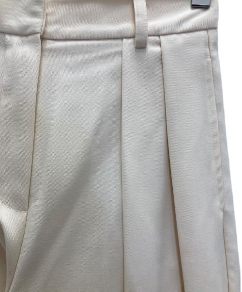 TODAYFUL（トゥデイフル）TODAYFUL (トゥデイフル) Tuck Twill Trousers アイボリー サイズ:38の古着・服飾アイテム