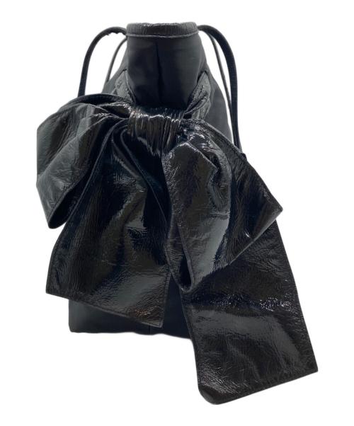 PRADA（プラダ）PRADA (プラダ) エナメルサイドリボンハンドバッグ ブラックの古着・服飾アイテム