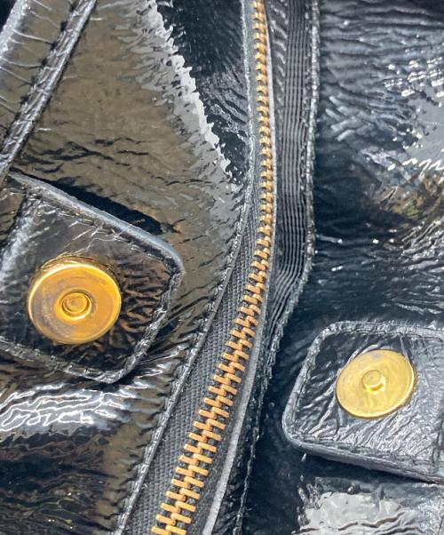 PRADA（プラダ）PRADA (プラダ) エナメルサイドリボンハンドバッグ ブラックの古着・服飾アイテム