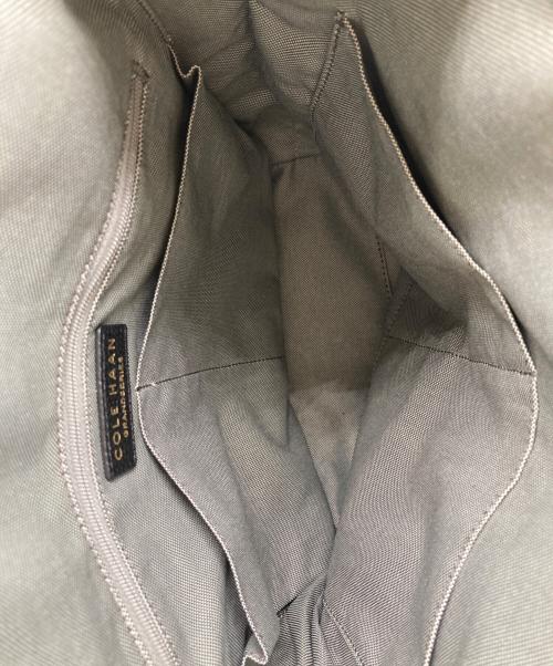 COLE HAAN（コールハーン）COLE HAAN (コールハーン) グランド アンビション スモール コンバーチブル ソリッド バックパック ブラックの古着・服飾アイテム