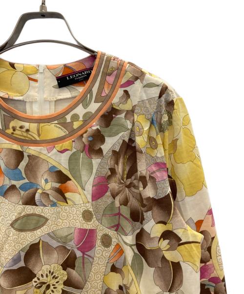 LEONARD（レオナール）LEONARD (レオナール) 総柄ブラウス アイボリー サイズ:Ⅼの古着・服飾アイテム