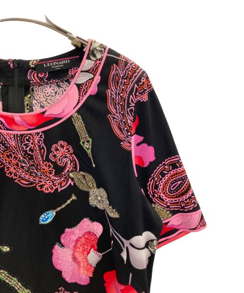 LEONARD（レオナール）LEONARD (レオナール) 総柄ビジューブラウス ブラック サイズ:Lの古着・服飾アイテム