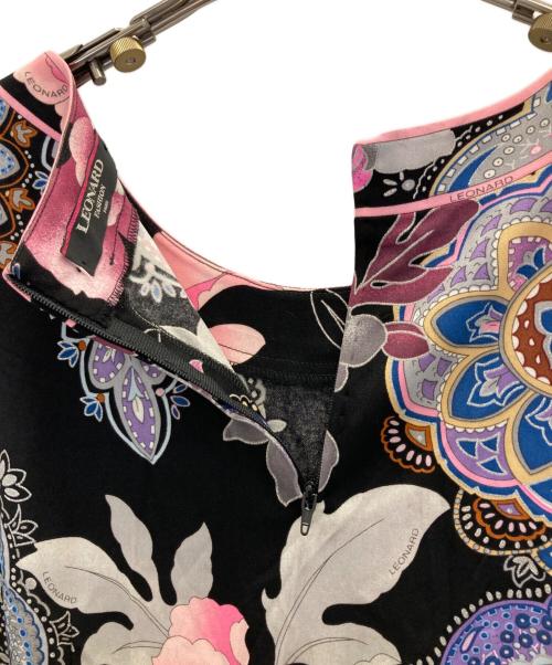 LEONARD（レオナール）LEONARD (レオナール) 総柄ブラウス ブラック サイズ:XLの古着・服飾アイテム