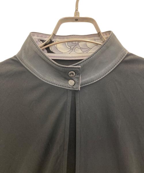 LEONARD（レオナール）LEONARD (レオナール) 襟・カフスラムレザー切替ブラウス ブラック サイズ:Lの古着・服飾アイテム