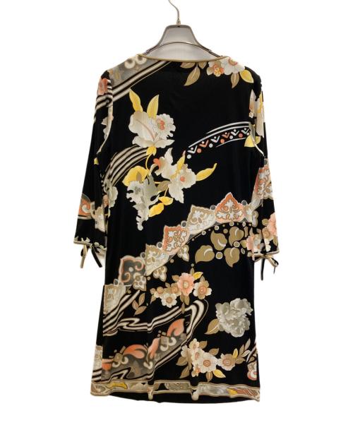 LEONARD（レオナール）LEONARD (レオナール) キルティング切替花柄ワンピース ブラック サイズ:SIZE LLの古着・服飾アイテム